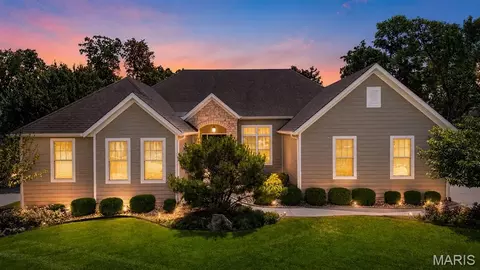 311 Gateview Dr, Wentzville, MO 63385