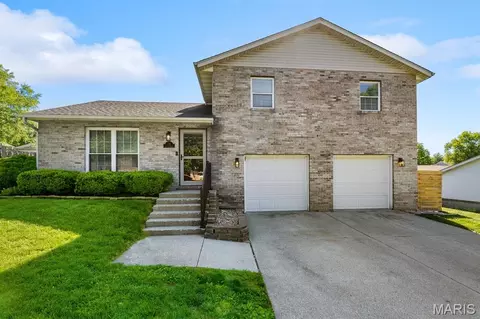 34 Ramona Dr, Shiloh, IL 62221