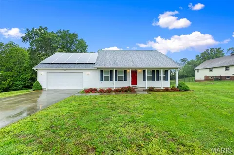 1910 Bainbridge Rd, Jackson, MO 63755