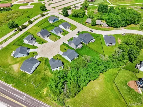 View/Area - 512 Kit Fox Ct, Eureka, MO 63025 photo 7 of 21
