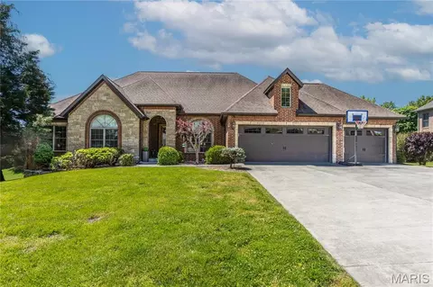 1255 Timber Creek Dr, Cape Girardeau, MO 63701