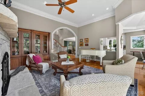 Living - 1850 Eagle Nest Dr, Hermann, MO 65041 photo 9 of 11