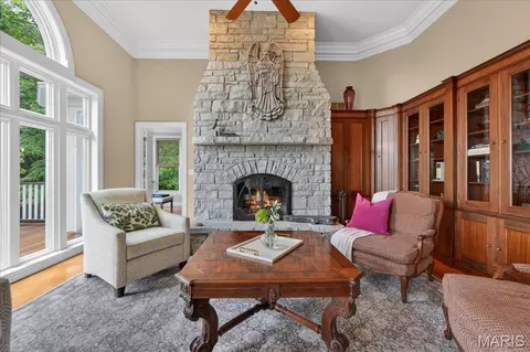 Living - 1850 Eagle Nest Dr, Hermann, MO 65041 photo 6 of 11