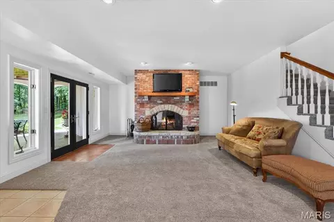 Living - 1850 Eagle Nest Dr, Hermann, MO 65041 photo 11 of 11