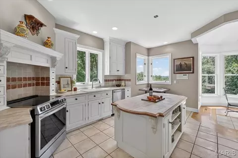 Kitchen - 1850 Eagle Nest Dr, Hermann, MO 65041 photo 1 of 3