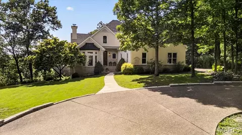 1850 Eagle Nest Dr, Hermann, MO 65041