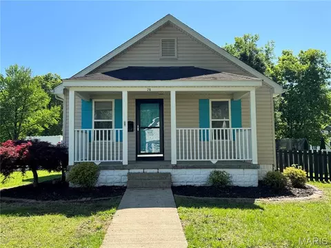 216 Jackson St, Mascoutah, IL 62258