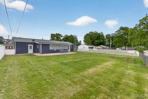 Exterior - 508 Briscoe Ave, O'fallon, MO 63366 photo 5 of 7
