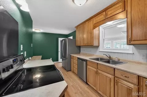 Kitchen - 508 Briscoe Ave, O'fallon, MO 63366 photo 3 of 3