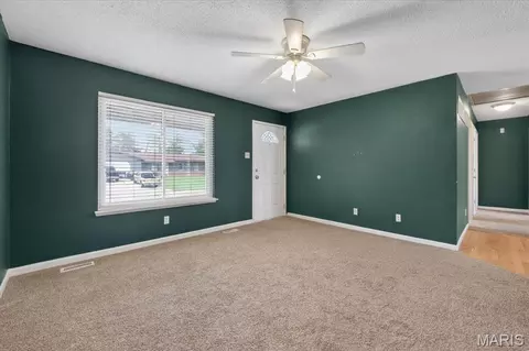 Living - 508 Briscoe Ave, O'fallon, MO 63366 photo 1 of 3