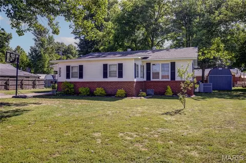 205 Wellborn Rd, East Prairie, MO 63845