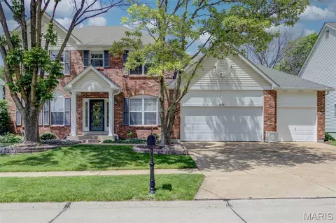 2505 Cassandra Marie Dr, Ballwin, MO 63021
