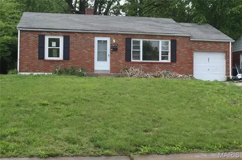 8859 Granada Pl, Saint Louis, MO 63136