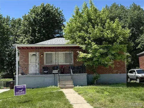 415 Warford Ave, Ferguson, MO 63135