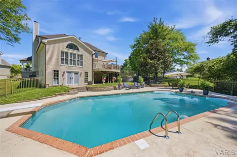Exterior - 407 Berringer Pl, Ballwin, MO 63021 photo 13 of 19