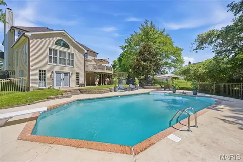 Exterior - 407 Berringer Pl, Ballwin, MO 63021 photo 10 of 19