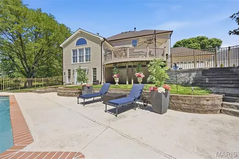 Exterior - 407 Berringer Pl, Ballwin, MO 63021 photo 7 of 19