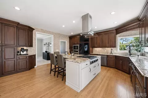 Kitchen - 407 Berringer Pl, Ballwin, MO 63021 photo 1 of 3