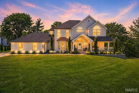 Exterior - 407 Berringer Pl, Ballwin, MO 63021 photo 2 of 19