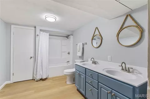 Bath - 1630 Ridge Trl, Arnold, MO 63010 photo 3 of 3