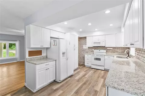 Kitchen - 1630 Ridge Trl, Arnold, MO 63010 photo 1 of 3