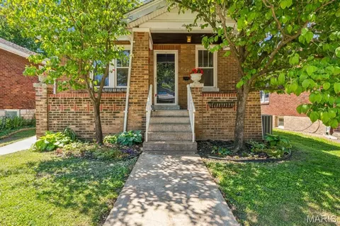 6412 Potomac St, Saint Louis, MO 63139