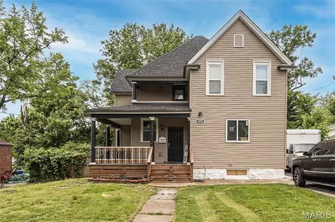 2654 Terrace Ln, Saint Louis, MO 63136