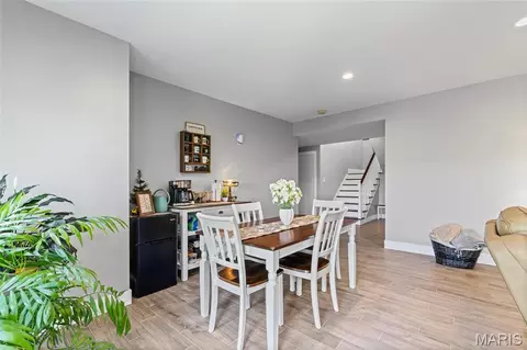 Dining - 2270 Valleyview Dr, Barnhart, MO 63012 photo 3 of 3