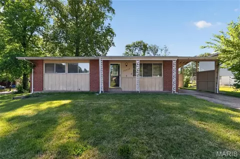 10336 Deem Dr, Saint Louis, MO 63136