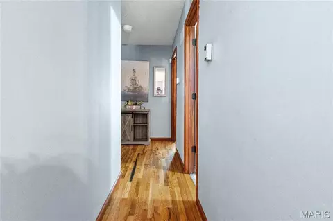 Entry Way - 151 Shaw Dr, Eureka, MO 63025 photo 2 of 3