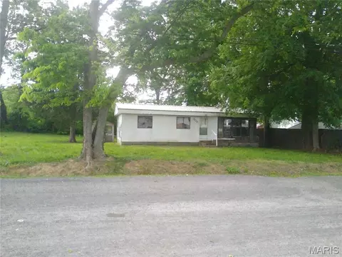 606 E College St, Sparta, IL 62286