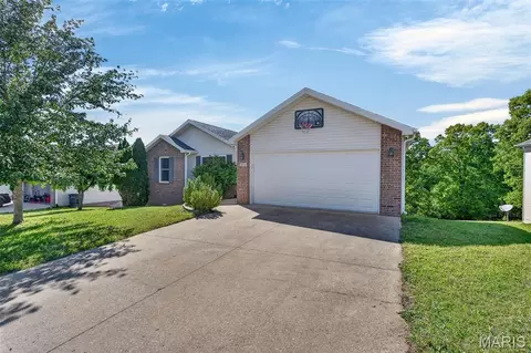 213 Settlers Pass, Waynesville, MO 65583