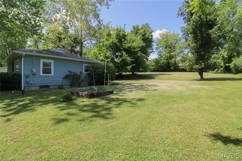 Exterior - 1121 Wolf Hollow Rd, Imperial, MO 63052 photo 6 of 7