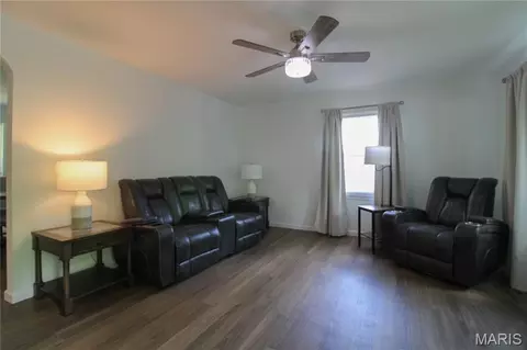 Living - 1121 Wolf Hollow Rd, Imperial, MO 63052 photo 1 of 2