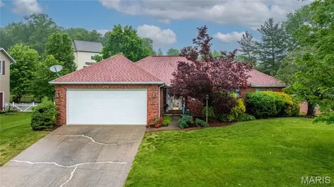 3538 Pheasant Cove Dr, Cape Girardeau, MO 63701