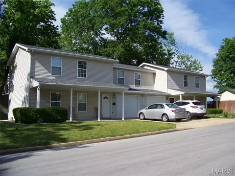 1205 E 14th St, Rolla, MO 65401