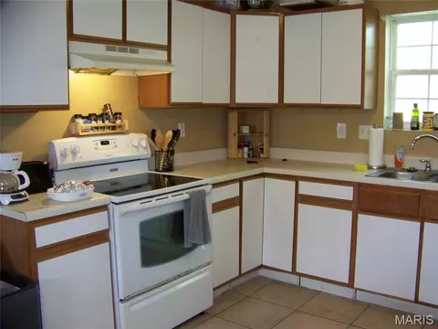 Kitchen - 1205 E 14th St, Rolla, MO 65401 photo 3 of 4