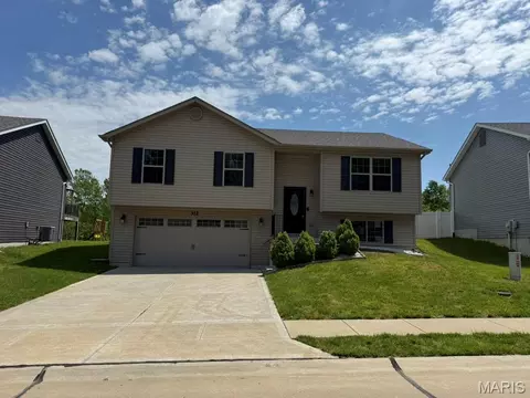 312 Touchdown Dr, Foristell, MO 63348