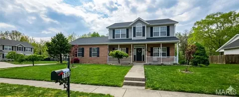 1103 Illini Dr, O'fallon, IL 62269