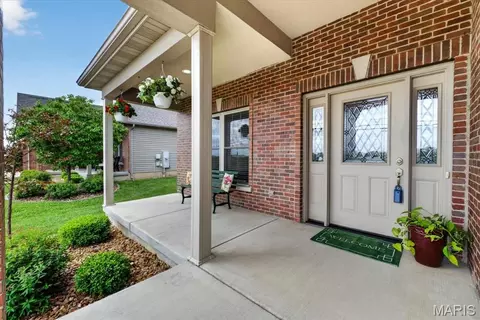 1595 W 5th St, Washington, MO 63090