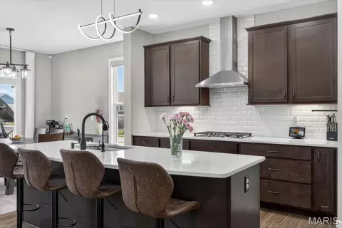 Kitchen - 618 Strathclyde Dr, O'fallon, MO 63368 photo 2 of 4