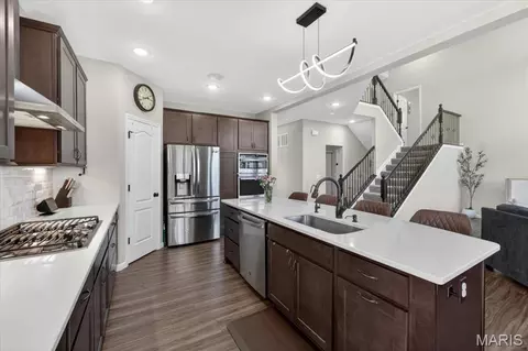 Kitchen - 618 Strathclyde Dr, O'fallon, MO 63368 photo 4 of 4