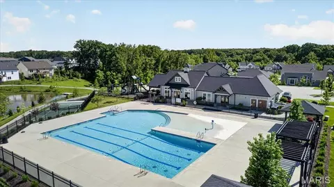 Exterior - 618 Strathclyde Dr, O'fallon, MO 63368 photo 9 of 9