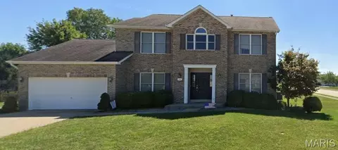 318 Edbrooke Dr, Belleville, IL 62221