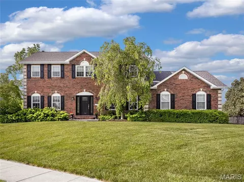 934 Thornbury Pl, O'fallon, IL 62269