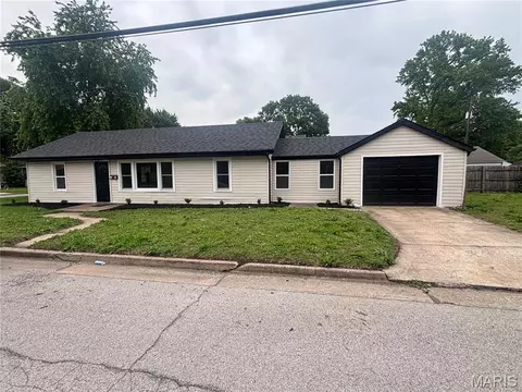 2600 E 25th St, Granite City, IL 62040