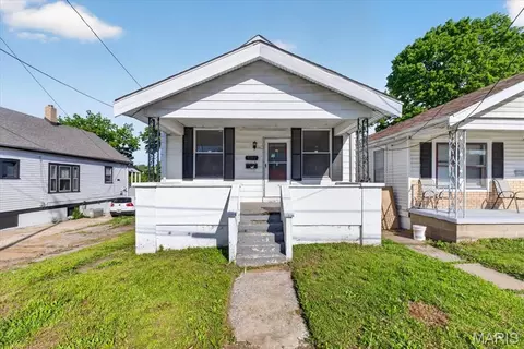 5811 Helen Ave, Jennings, MO 63136