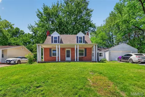 9817 Balboa Dr, Saint Louis, MO 63136