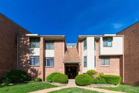 5259 Cedarstone Ct #A, Saint Louis, MO 63129
