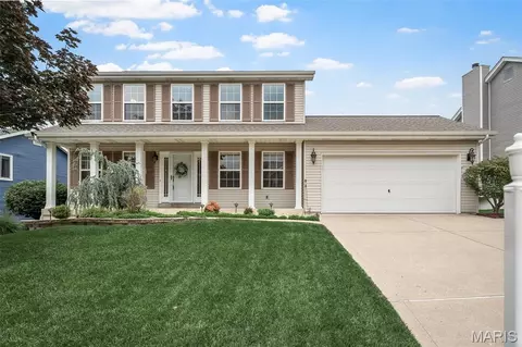 7437 Little Oaks Dr, O'fallon, MO 63368